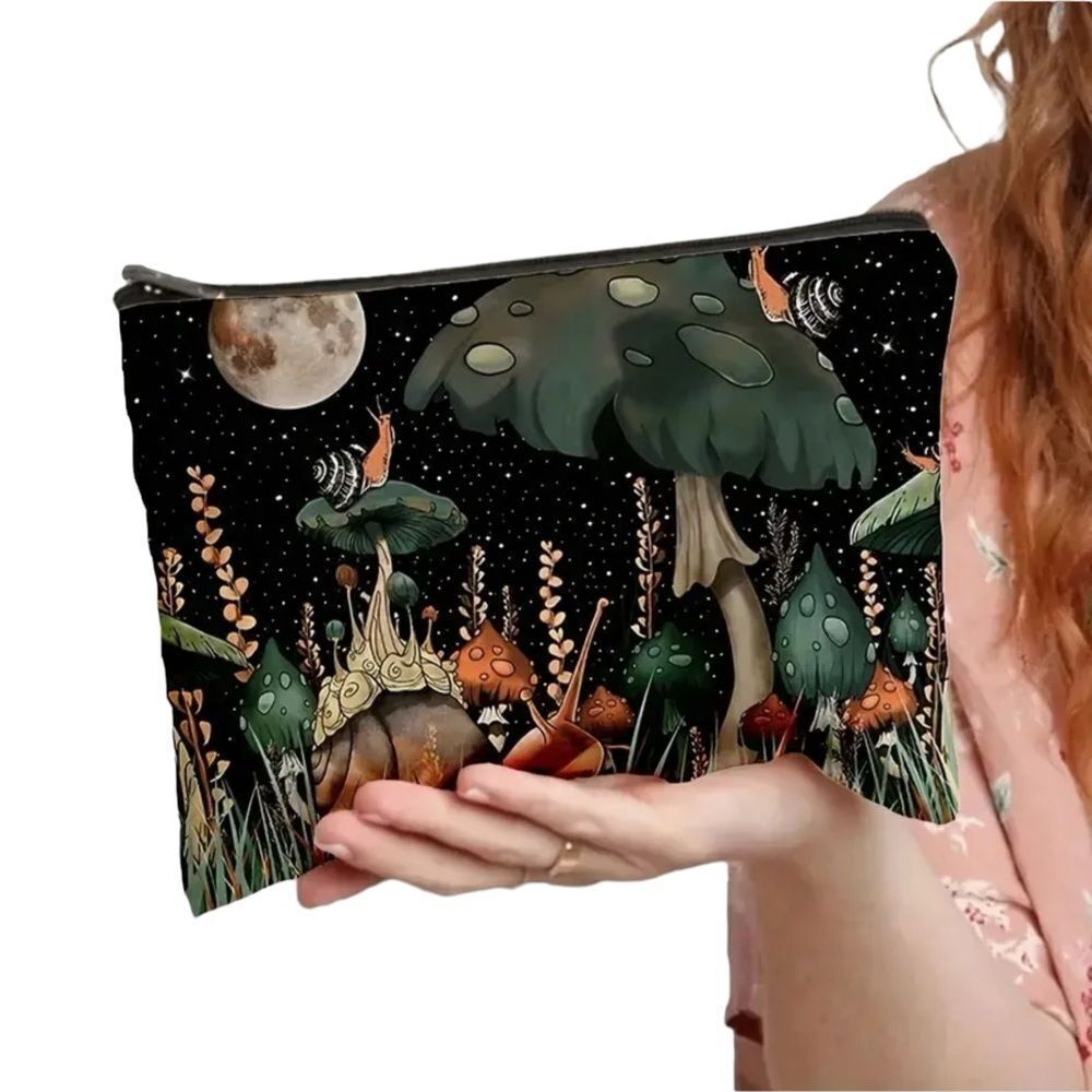 MAGICAL MUSHROOM COSMETICS BAG - Picture 3 of 3